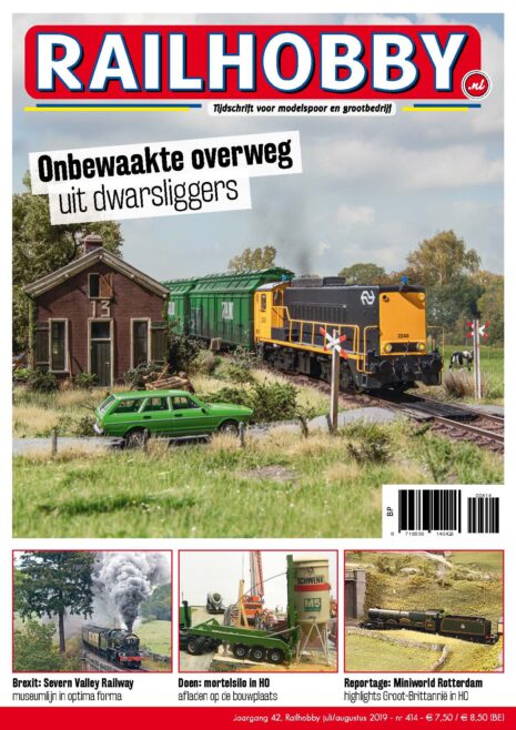 Railhobby 414, onbewaakte overweg, treinen